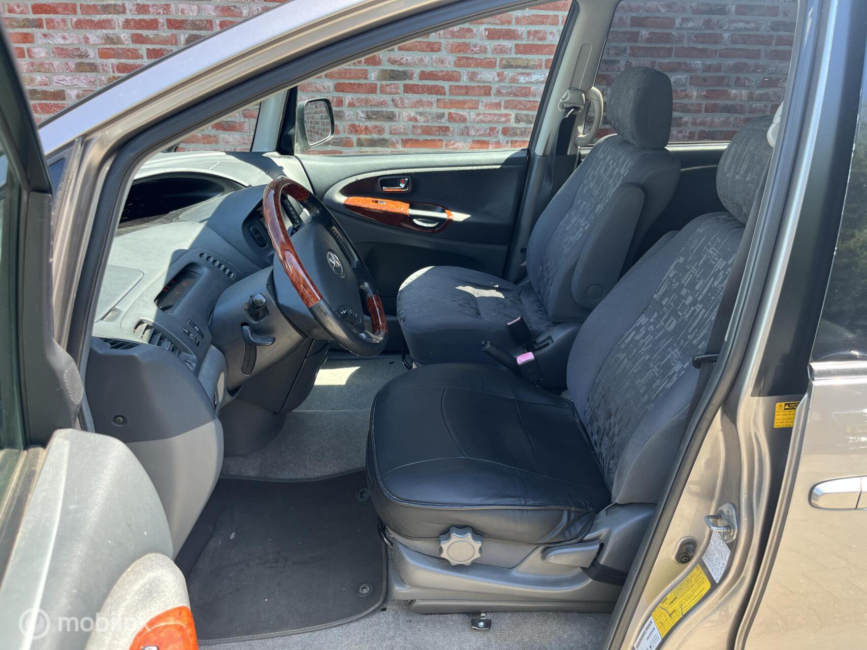 Foto van Toyota Toyota Previa