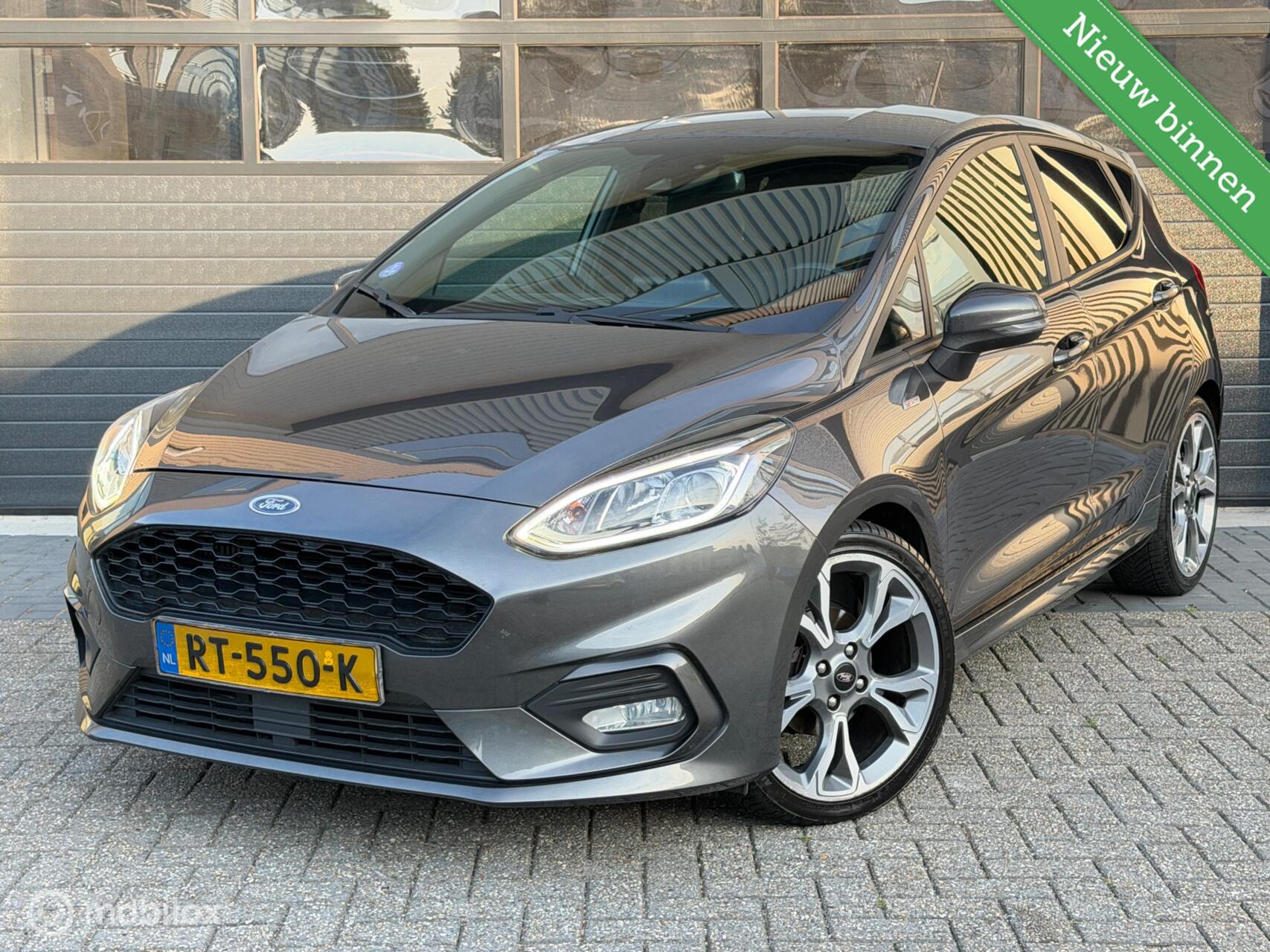 Ford Fiesta 1.0 EcoBoost ST-Line | NAP | Carplay | Cruise LED 2018 - voorkant