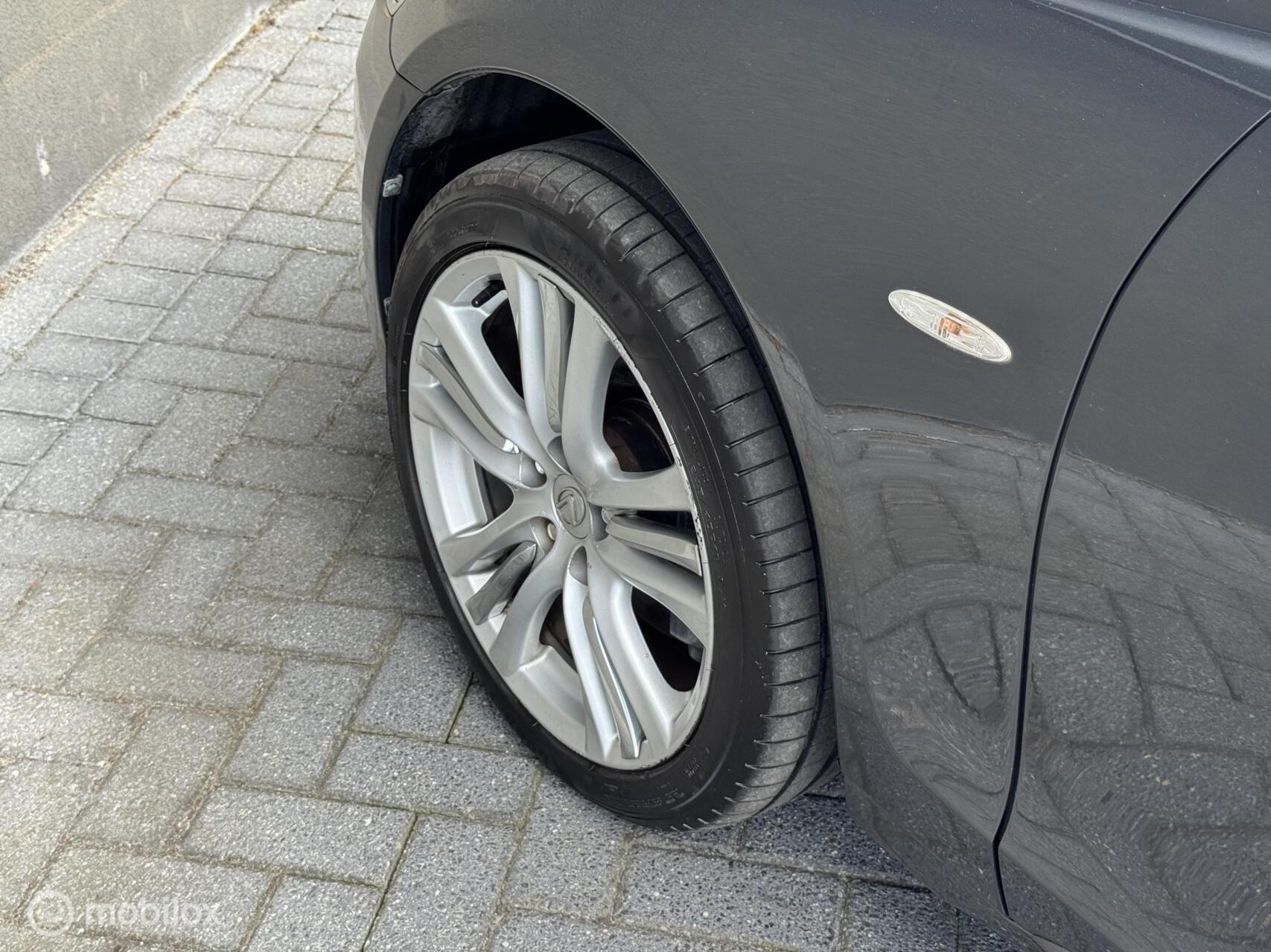 Foto van Lexus Lexus Gs450h