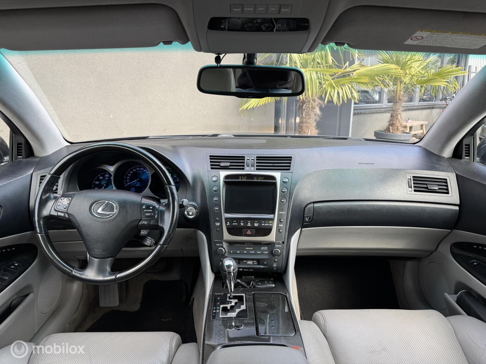 Foto van Lexus Lexus Gs450h