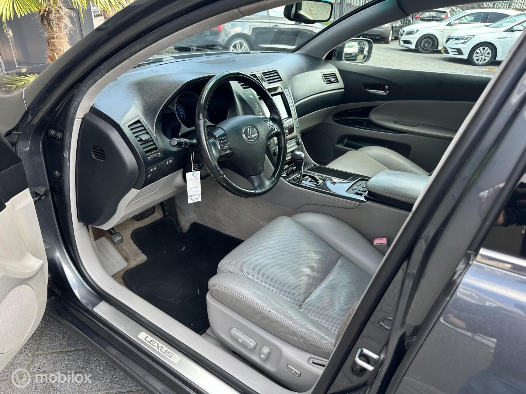 Foto van Lexus Lexus Gs450h