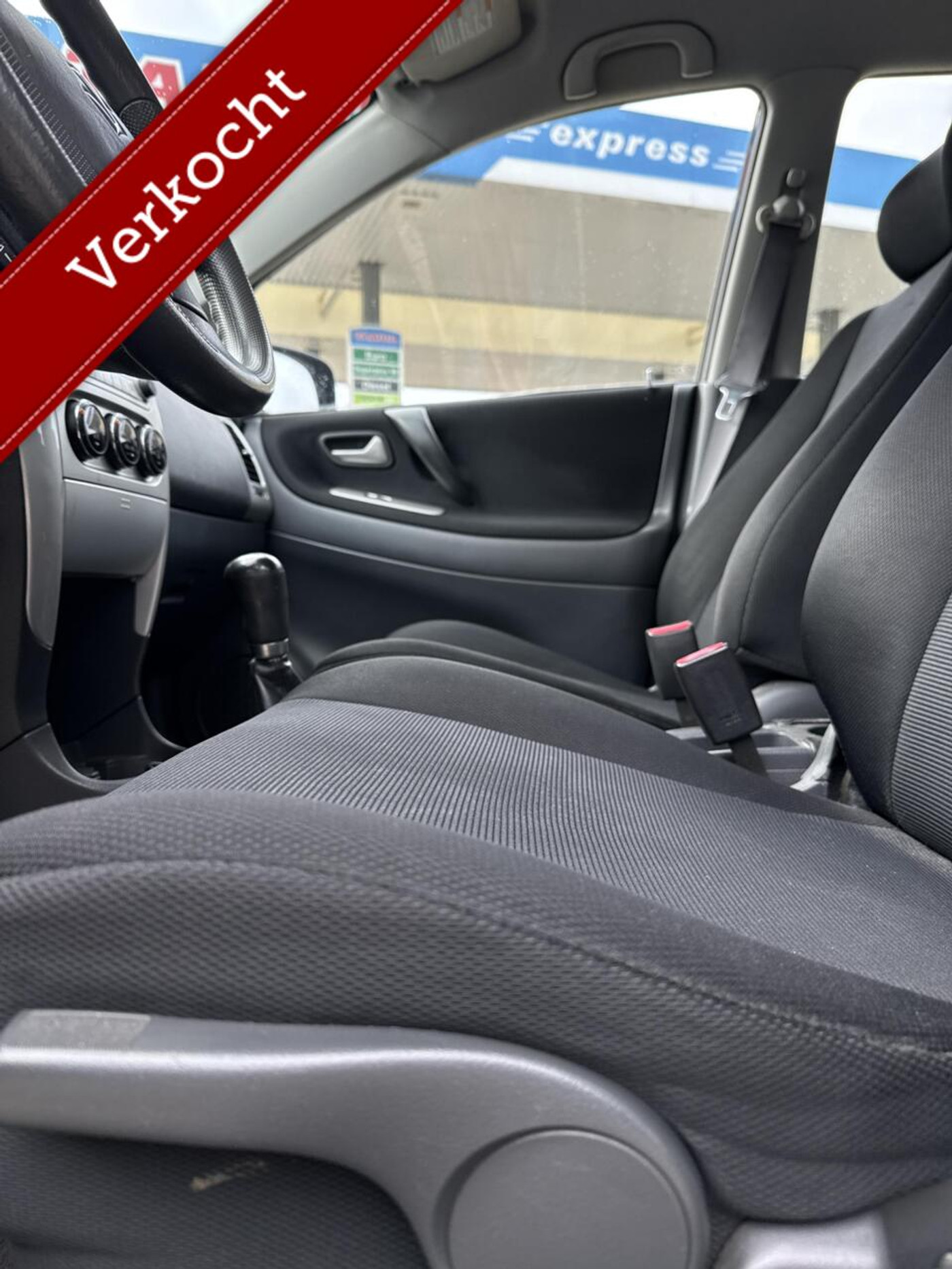 Foto van Suzuki Liana