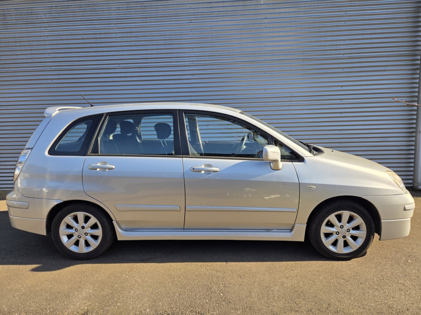 Suzuki Liana 1.6 Exclusive 2006 - voorkant