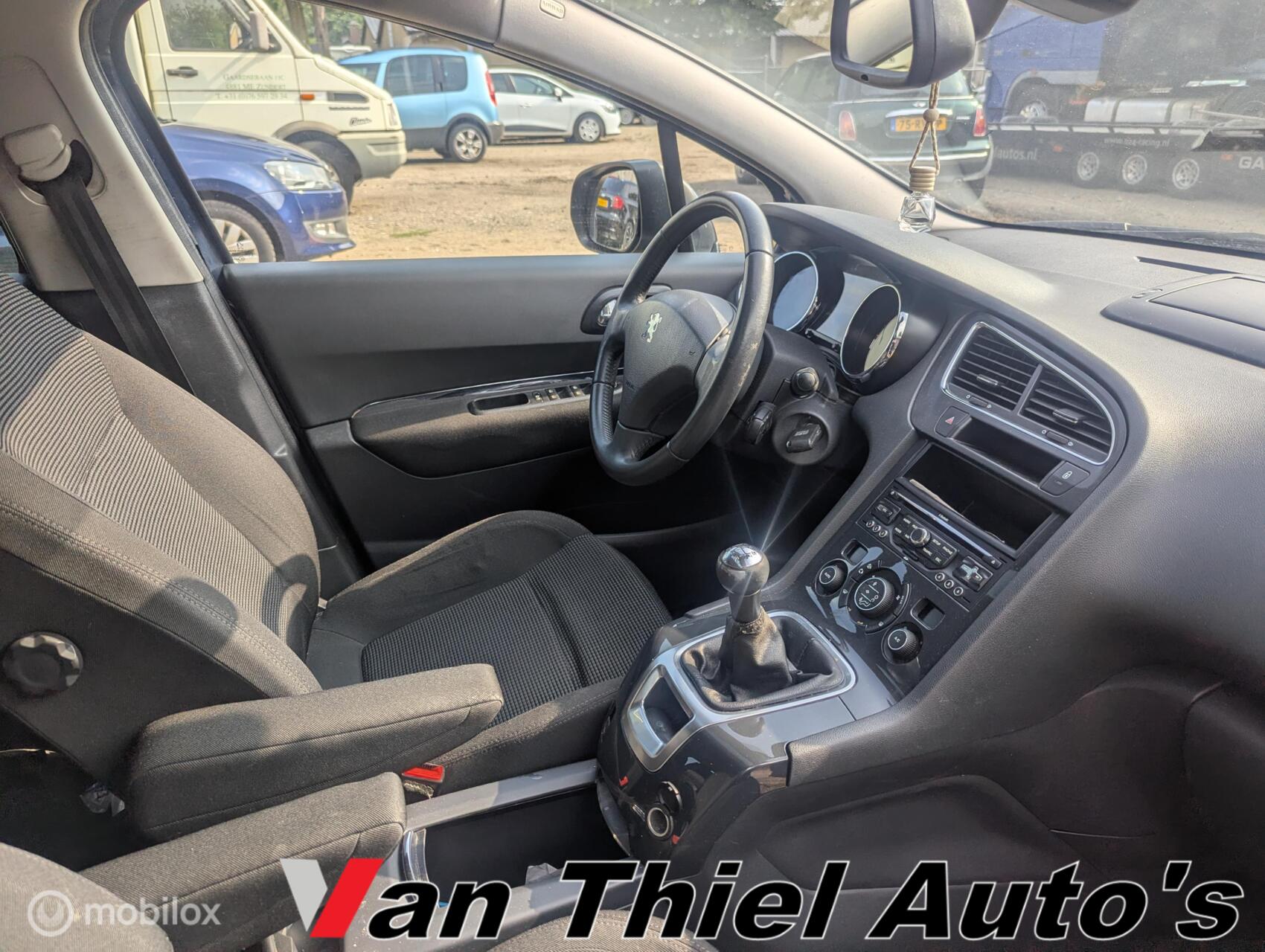 Foto van Peugeot 5008
