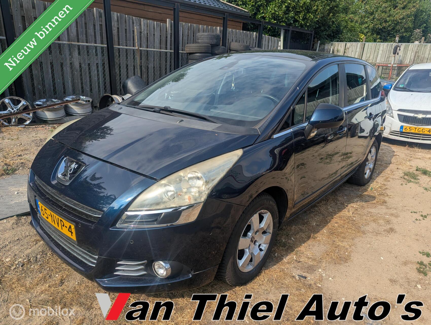Peugeot 5008 1.6 VTi Blue Lease 7p. 2011 - voorkant
