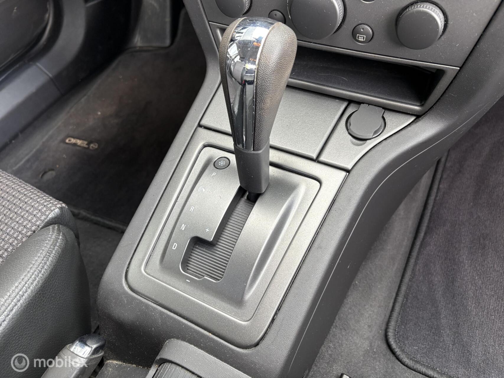 Foto van Opel Vectra-c-cc