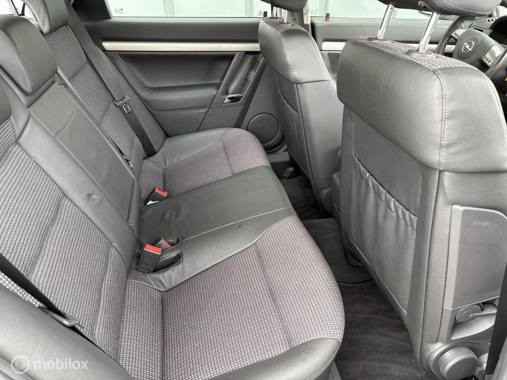 Foto van Opel Vectra-c-cc
