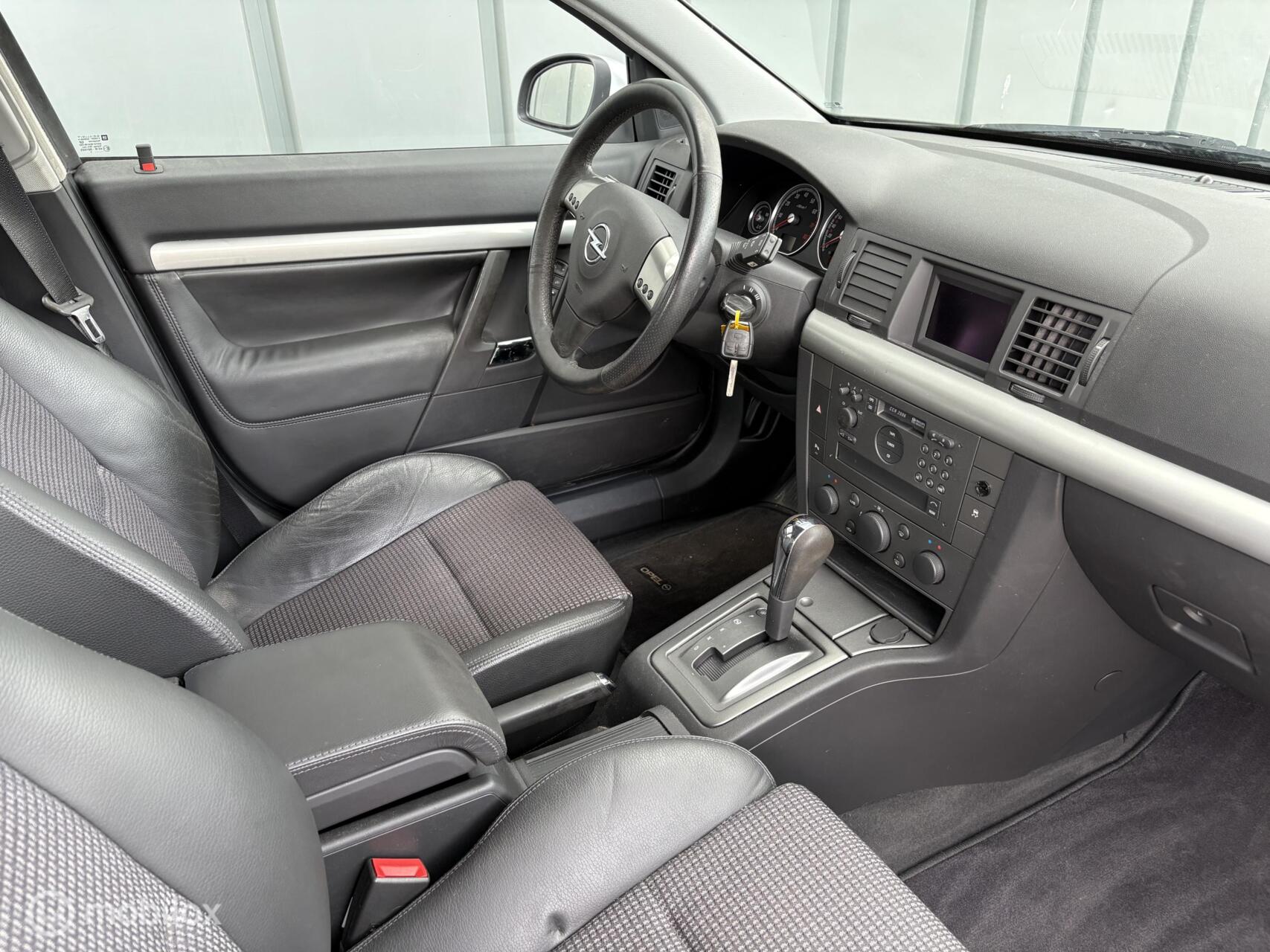 Foto van Opel Vectra-c-cc