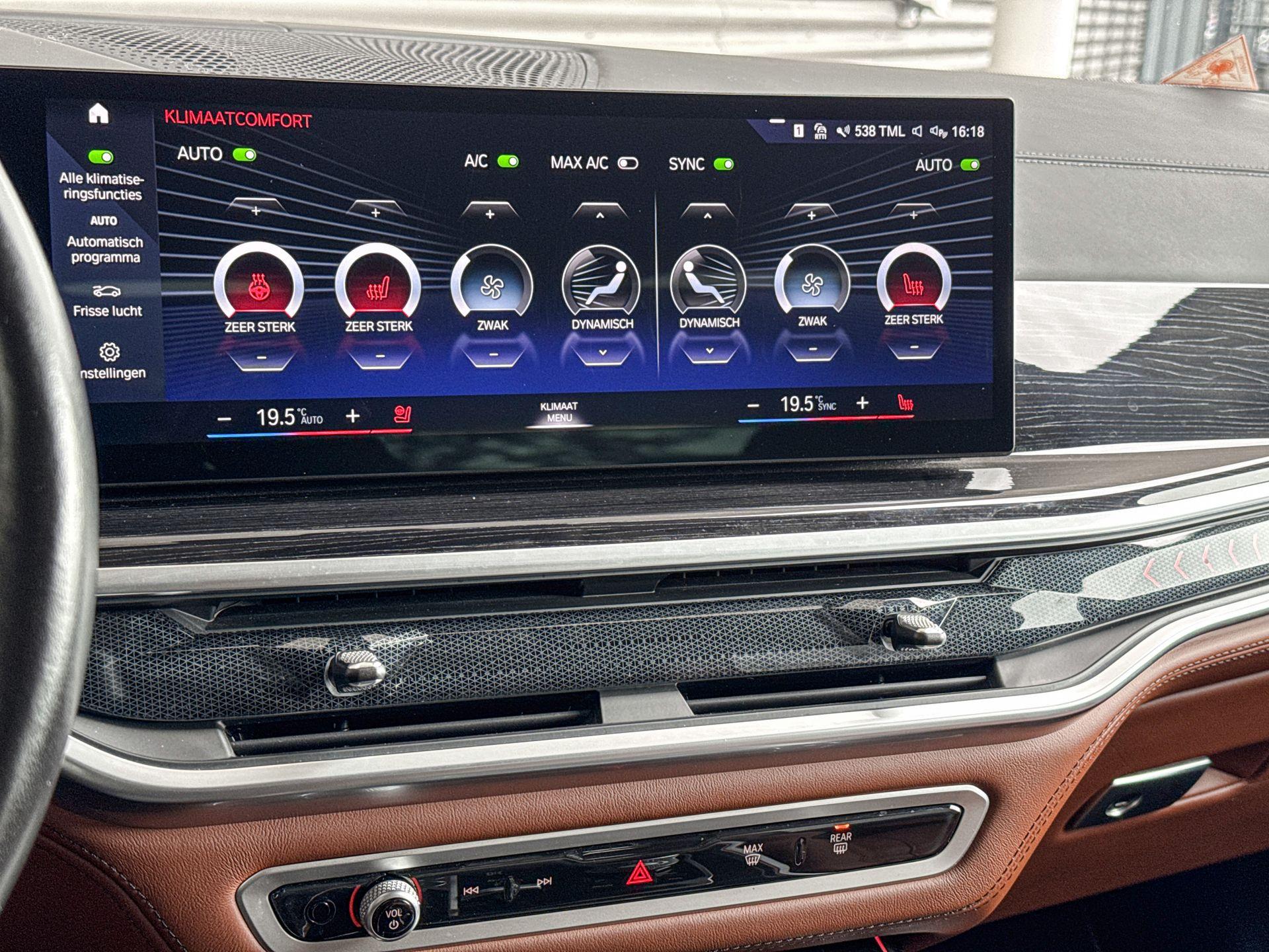 Foto van BMW X7 Xdrive40d