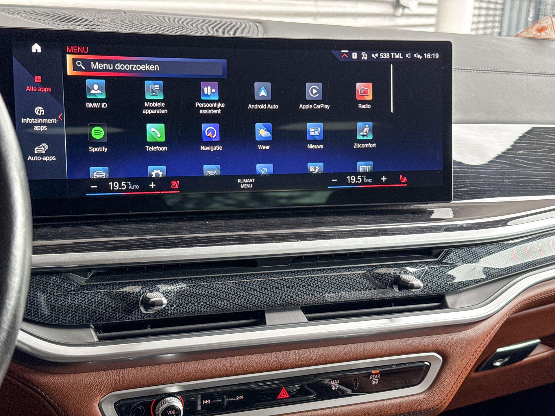 Foto van BMW X7 Xdrive40d