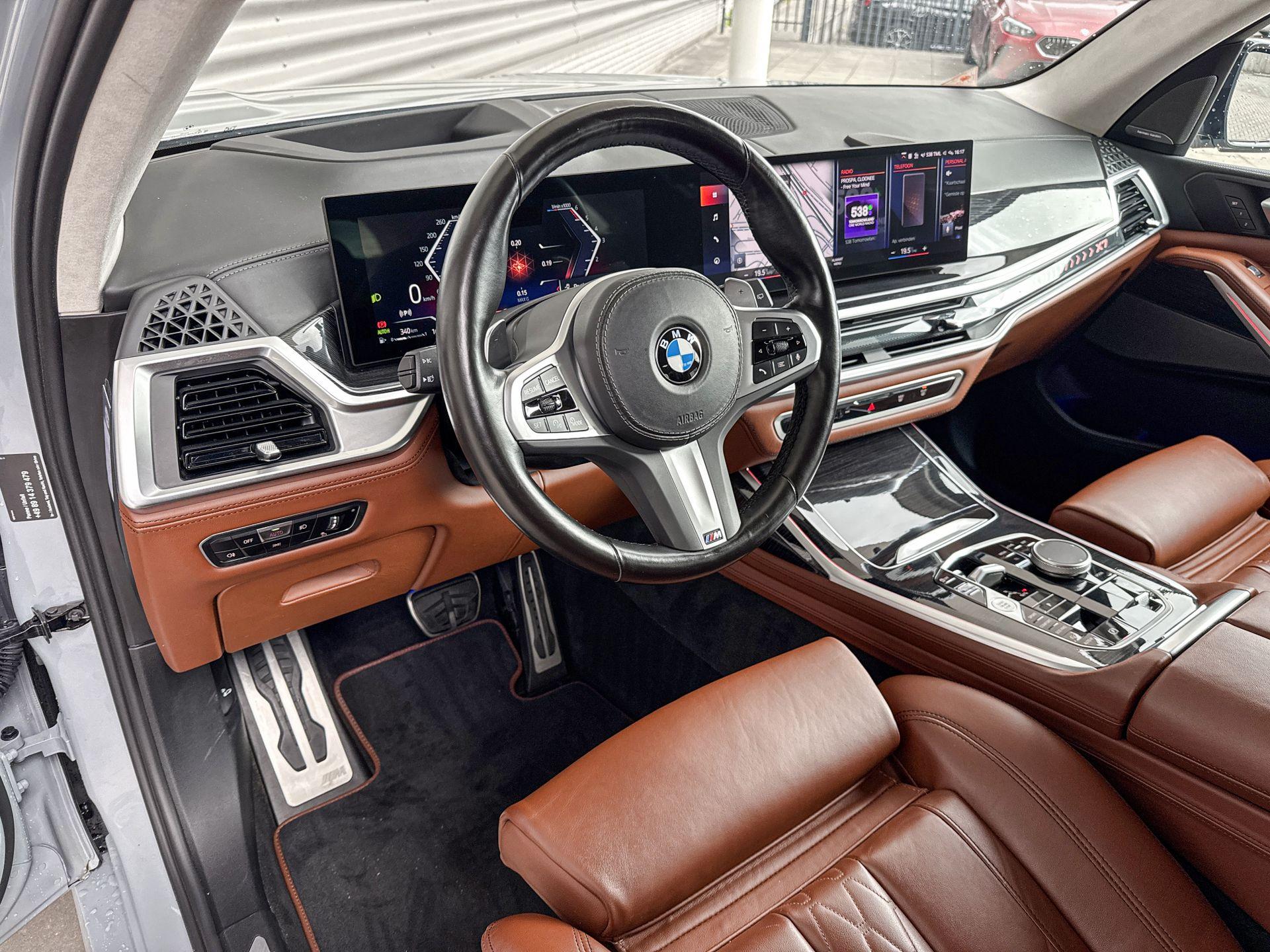 Foto van BMW X7 Xdrive40d