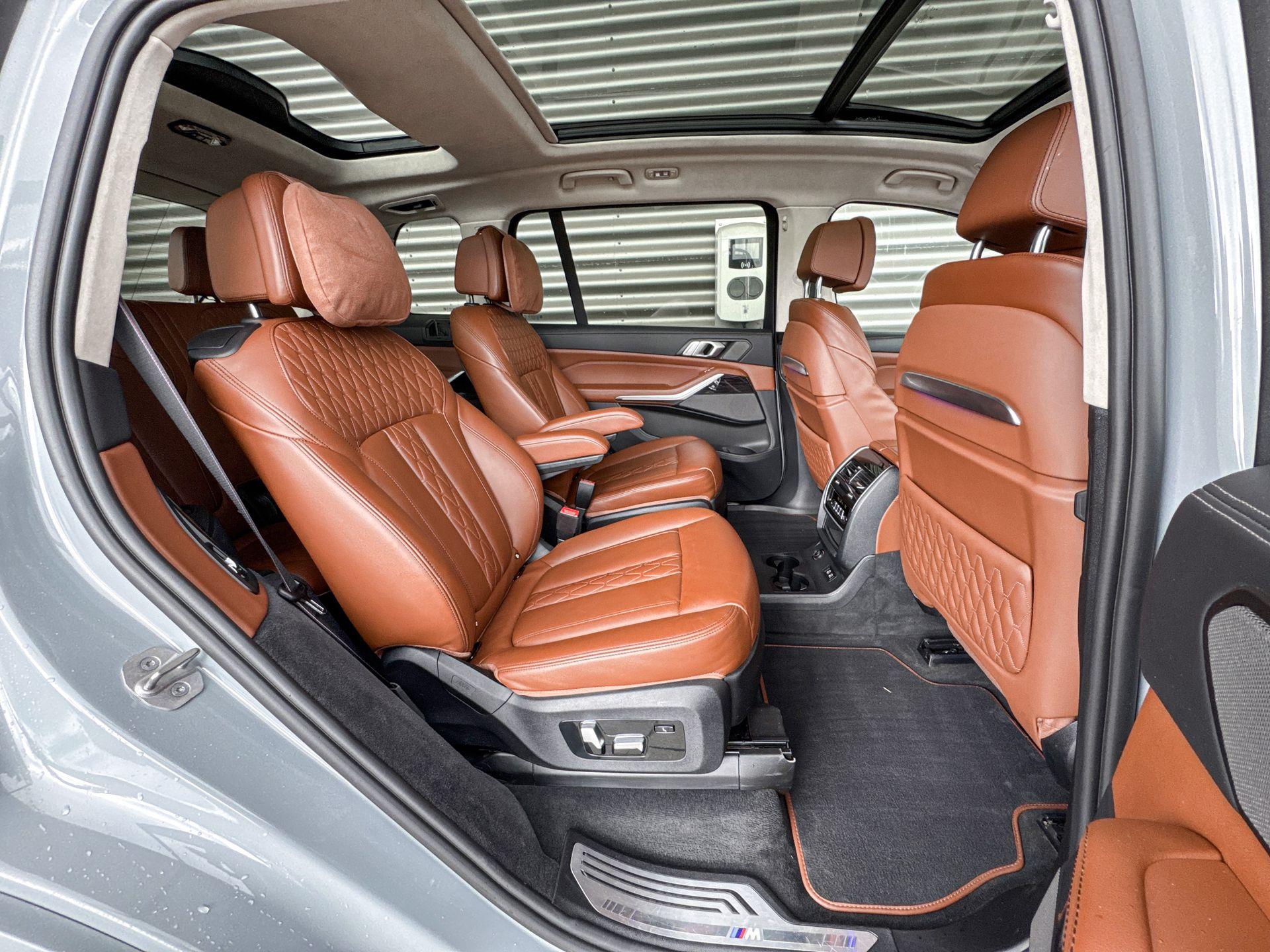 Foto van BMW X7 Xdrive40d