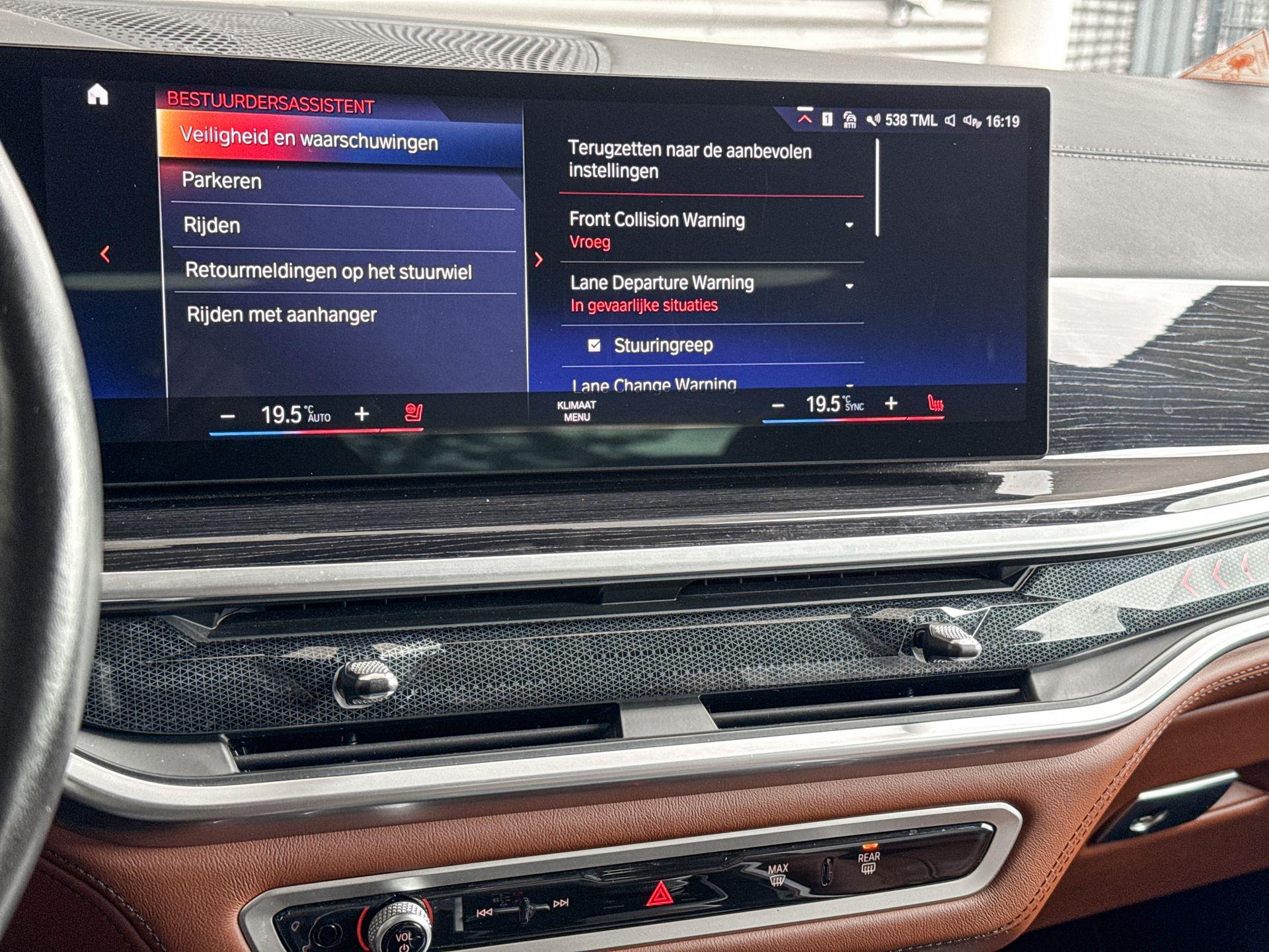 Foto van BMW X7 Xdrive40d