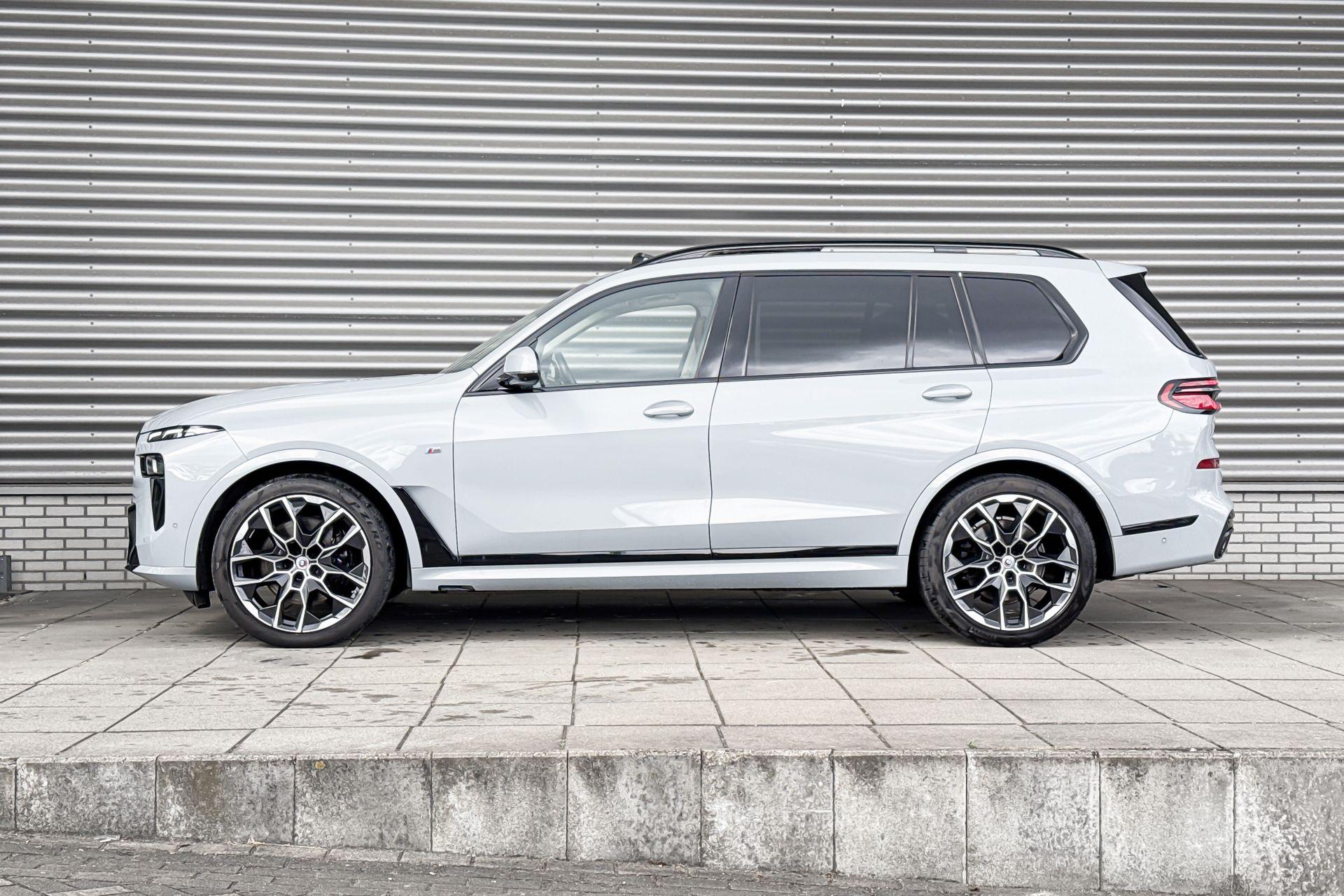 Foto van BMW X7 Xdrive40d