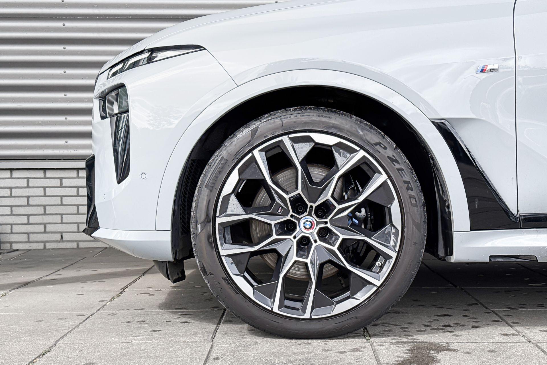 Foto van BMW X7 Xdrive40d