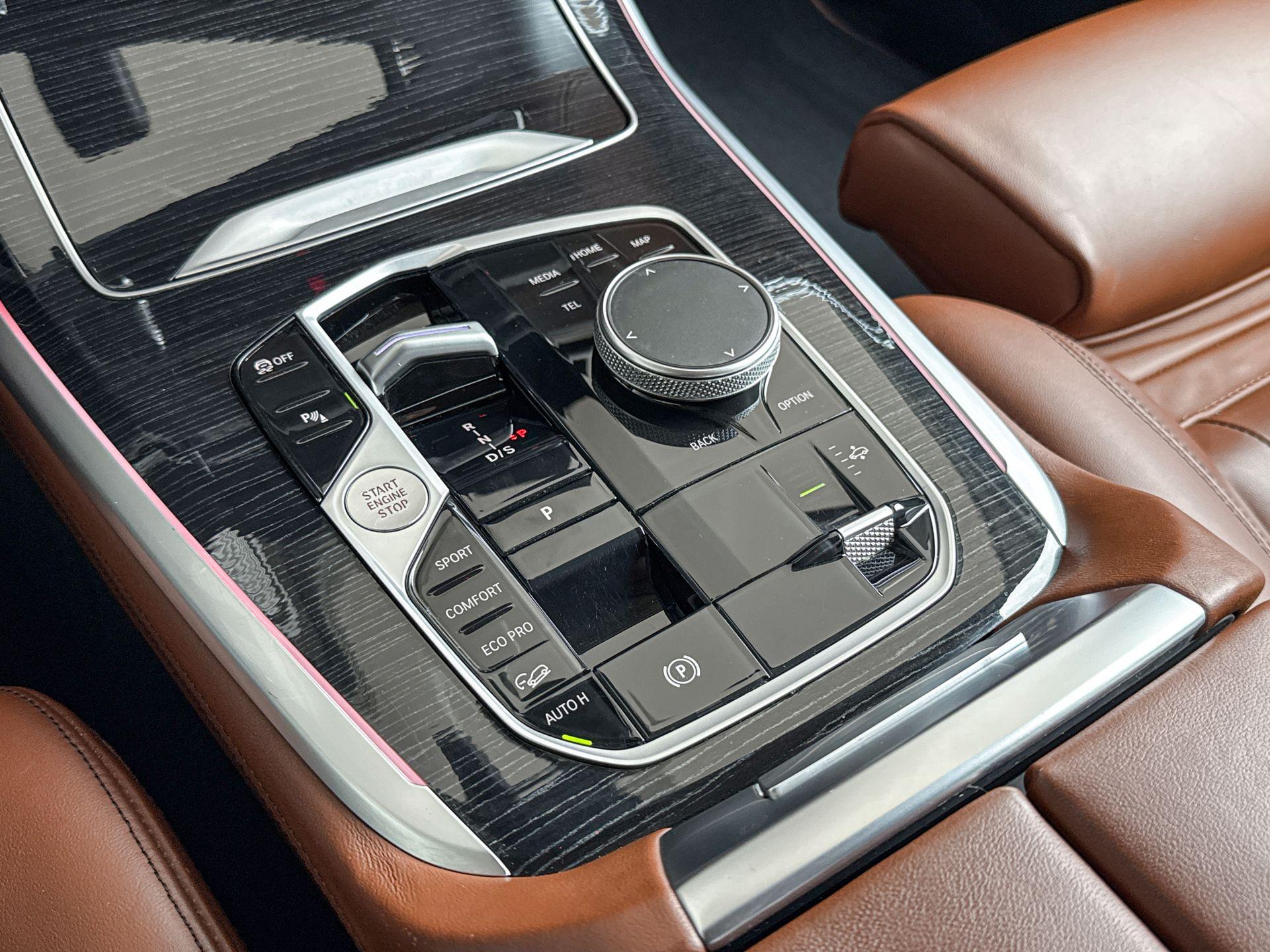 Foto van BMW X7 Xdrive40d