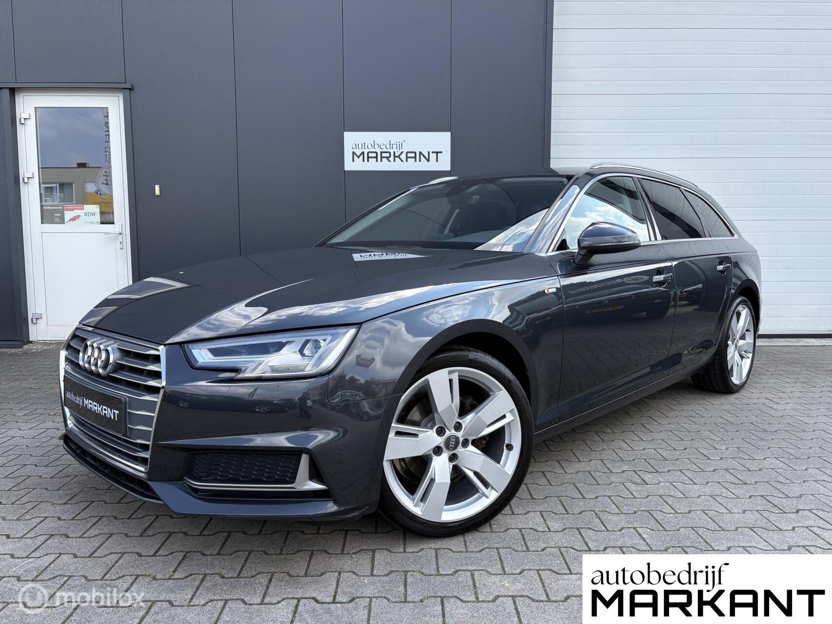 Audi A4 Avant 35 TFSI S-Line LED / Apple / 19" LM / Rijklaar 2019 - voorkant