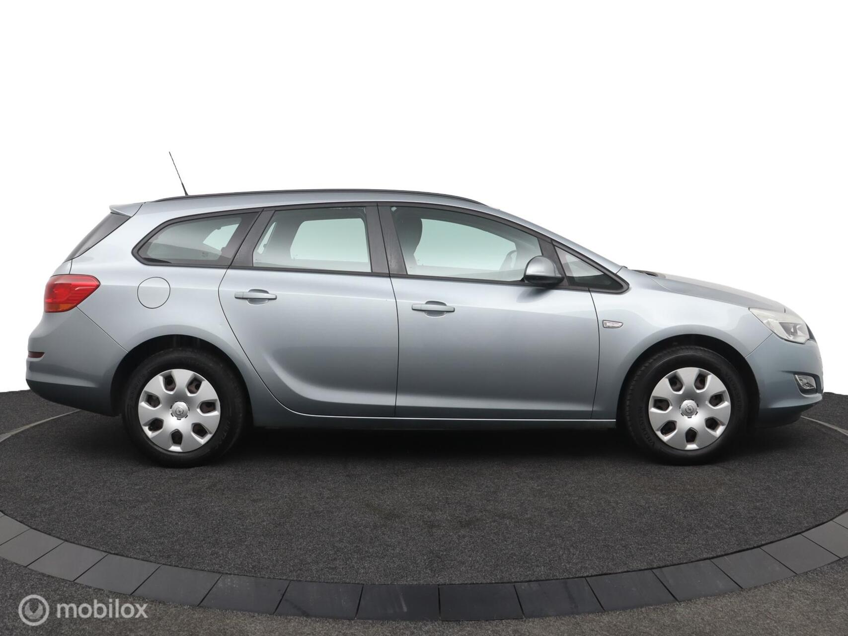 Foto van Opel Astra Sports Tourer