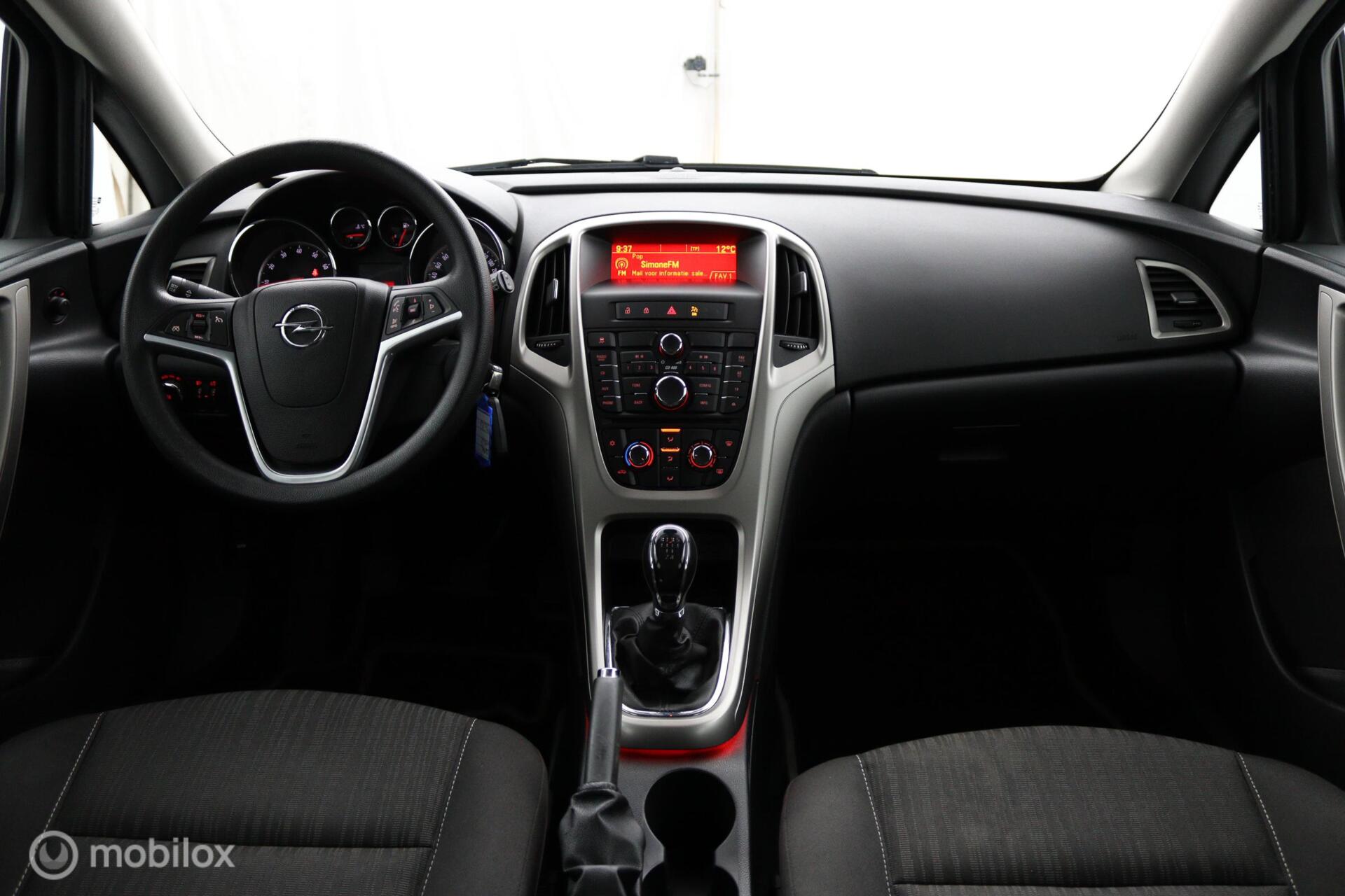 Foto van Opel Astra Sports Tourer