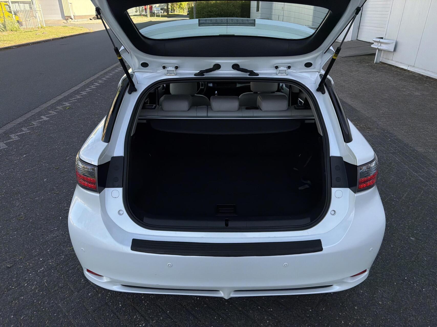Foto van Lexus CT