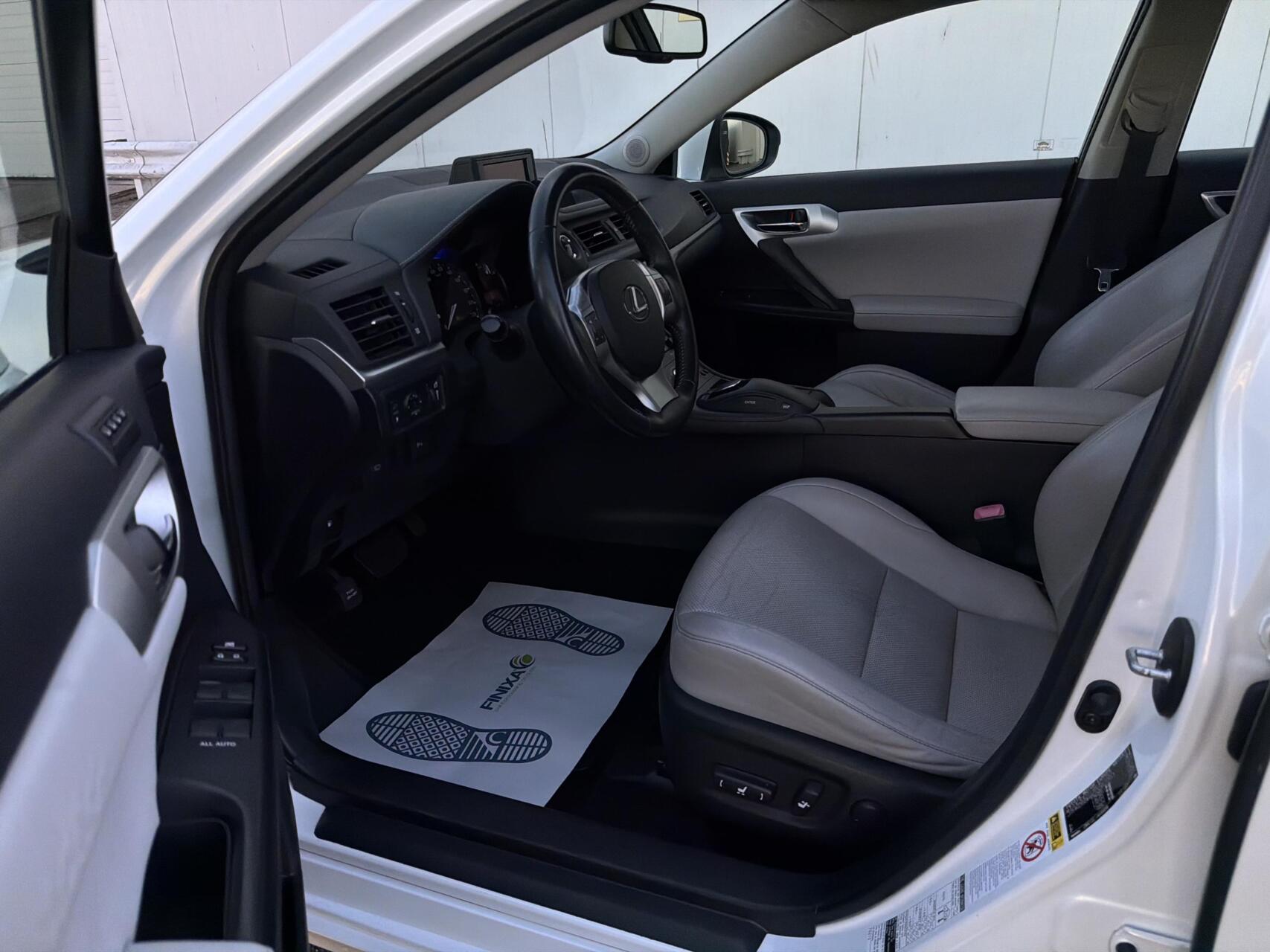 Foto van Lexus CT