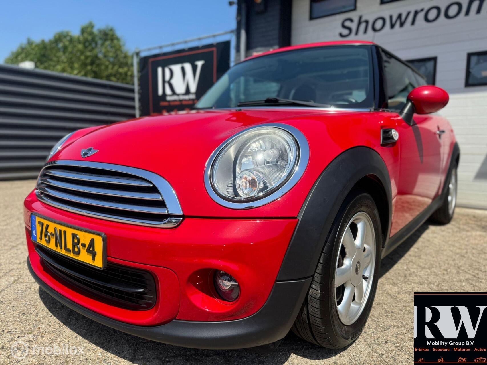 Mini One 1.6 One MINIMALIST *NAP*A/C*PANODAK*PDC*LEDER* 2010 - voorkant