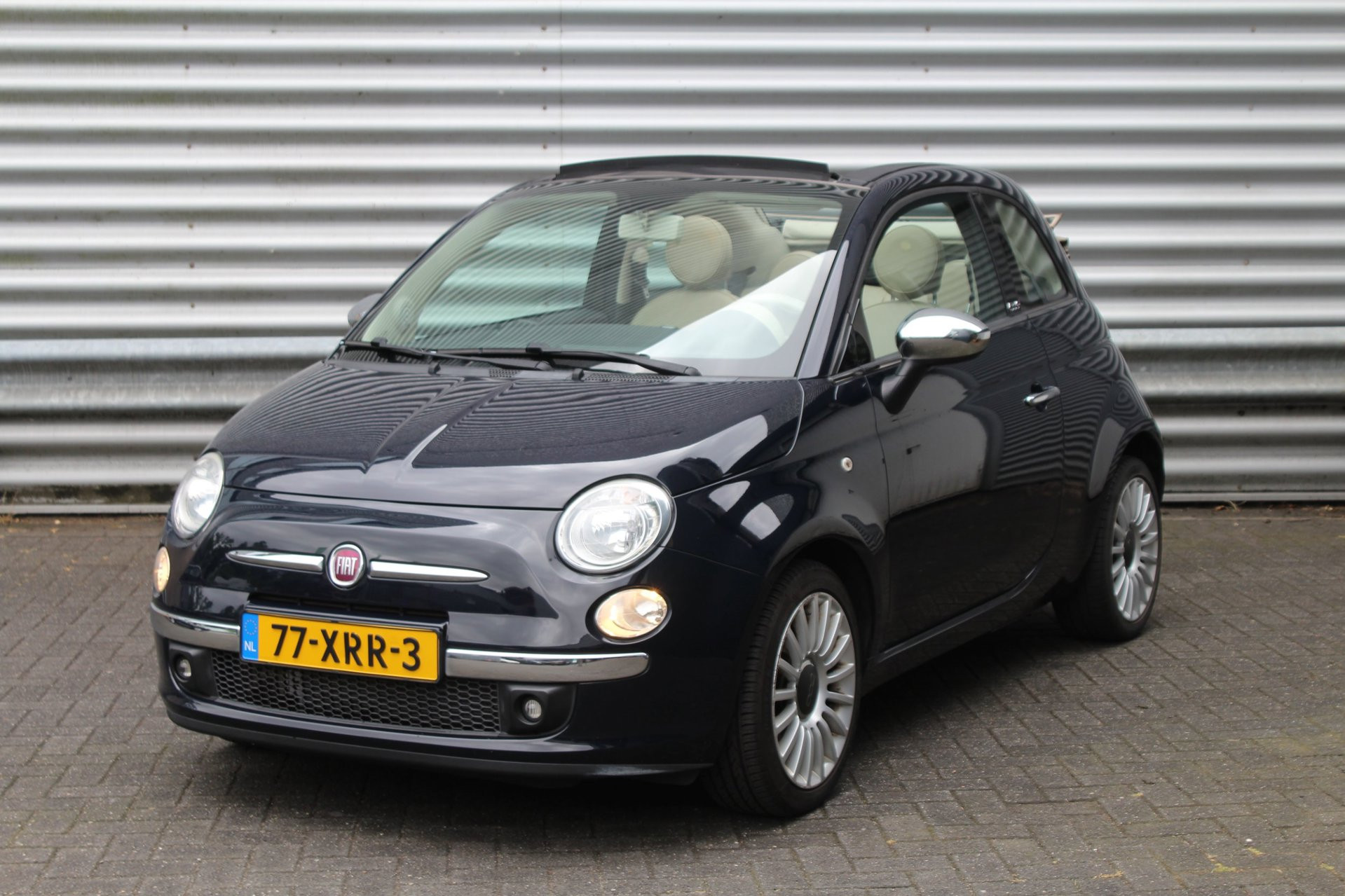 Fiat 500 0.9 TwinAir by Gucci 2012 - voorkant