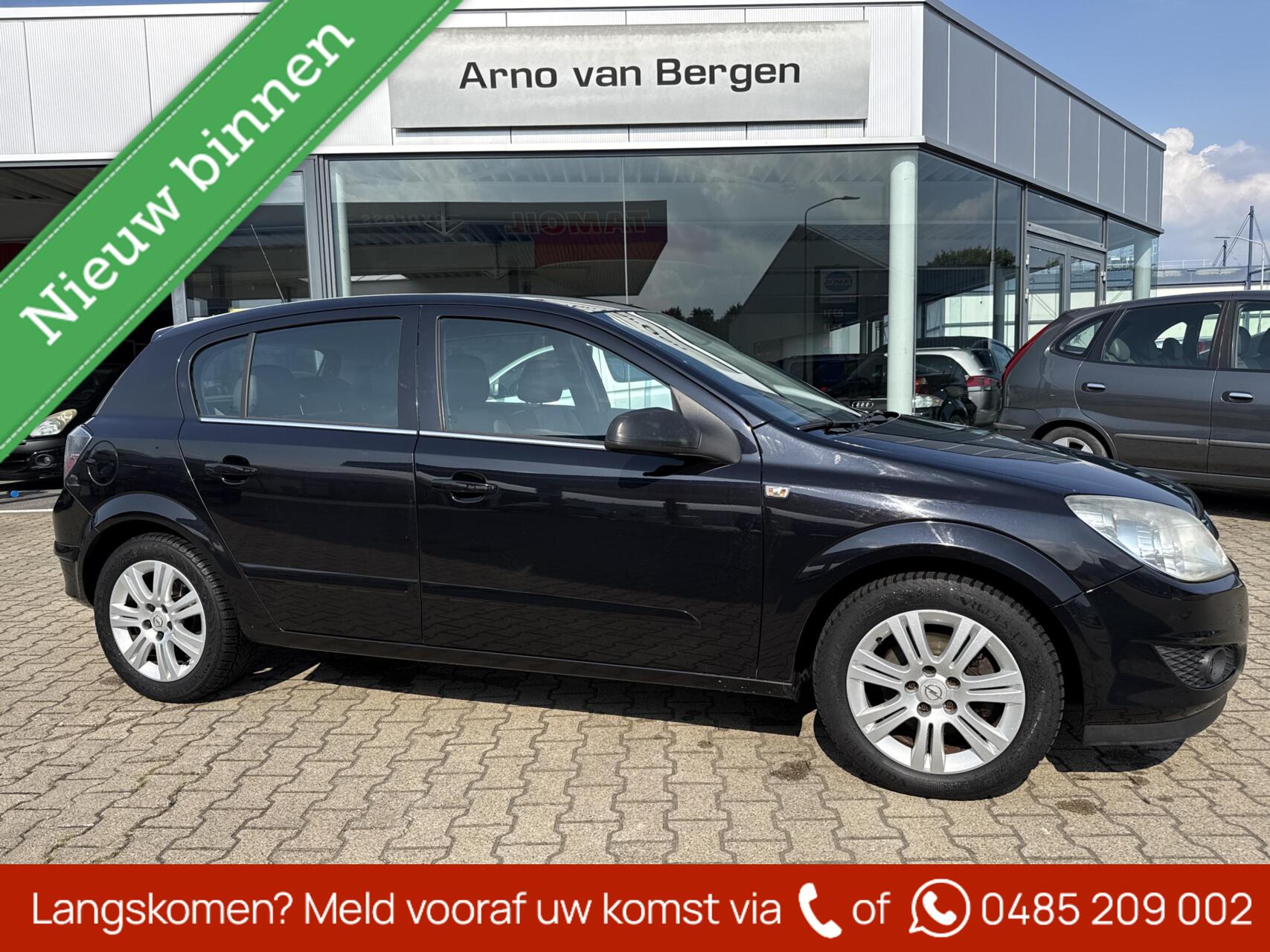 Opel Astra 1.6 Cosmo Lederen Bekleding APK t/m 15-05-2027! 2009 - voorkant