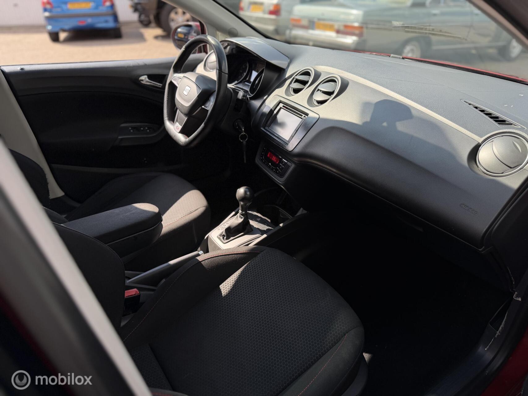 Foto van Seat Ibiza ST