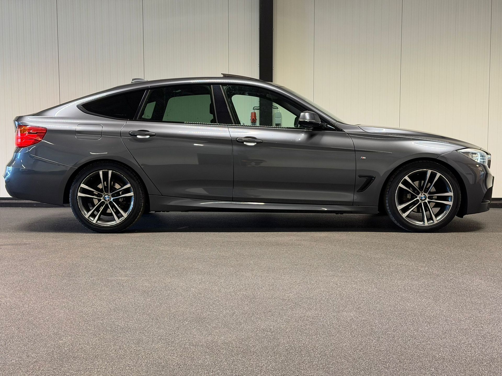 Foto van BMW 320i