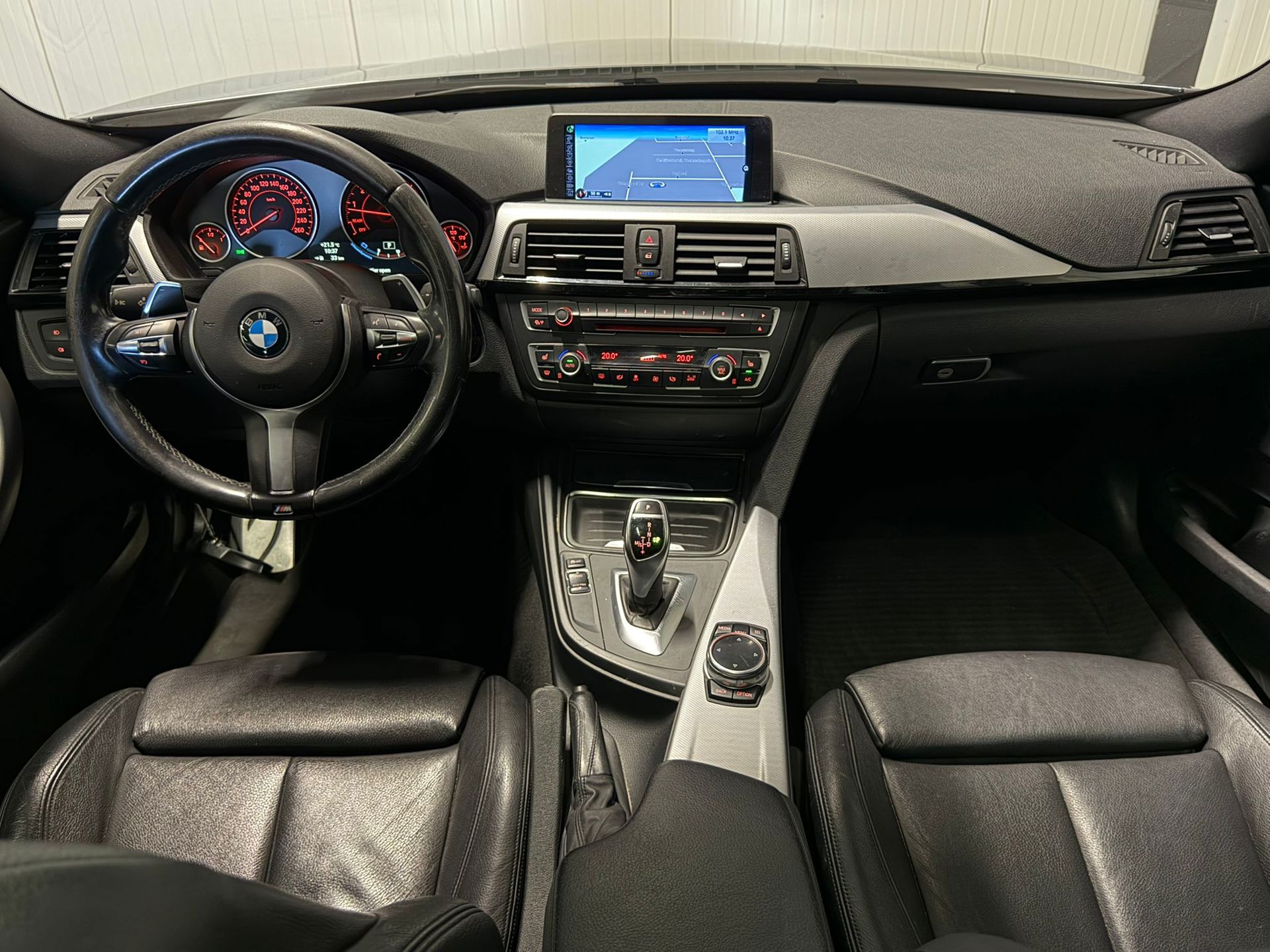 Foto van BMW 320i