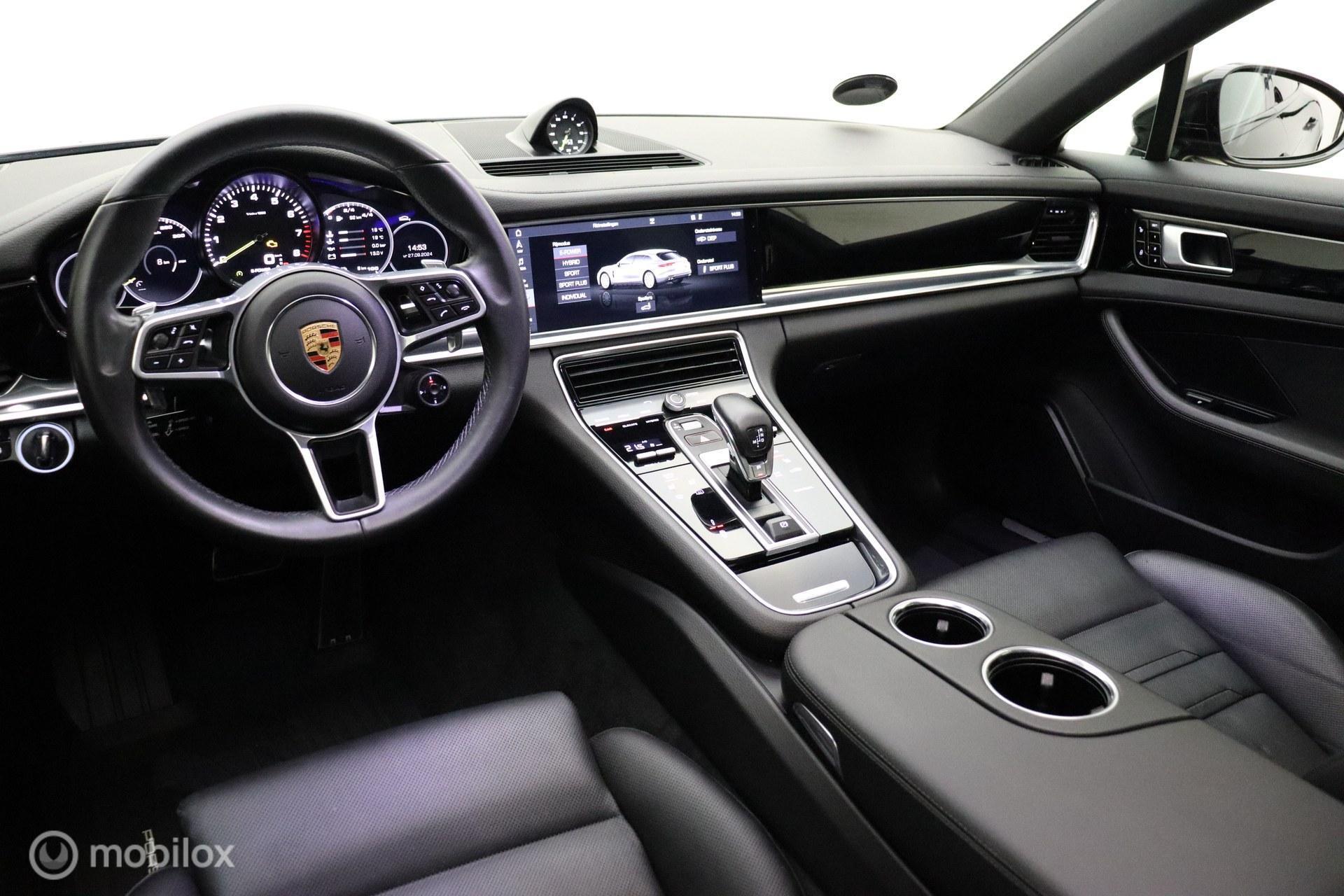 Foto van Porsche Panamera 4 E-hybrid