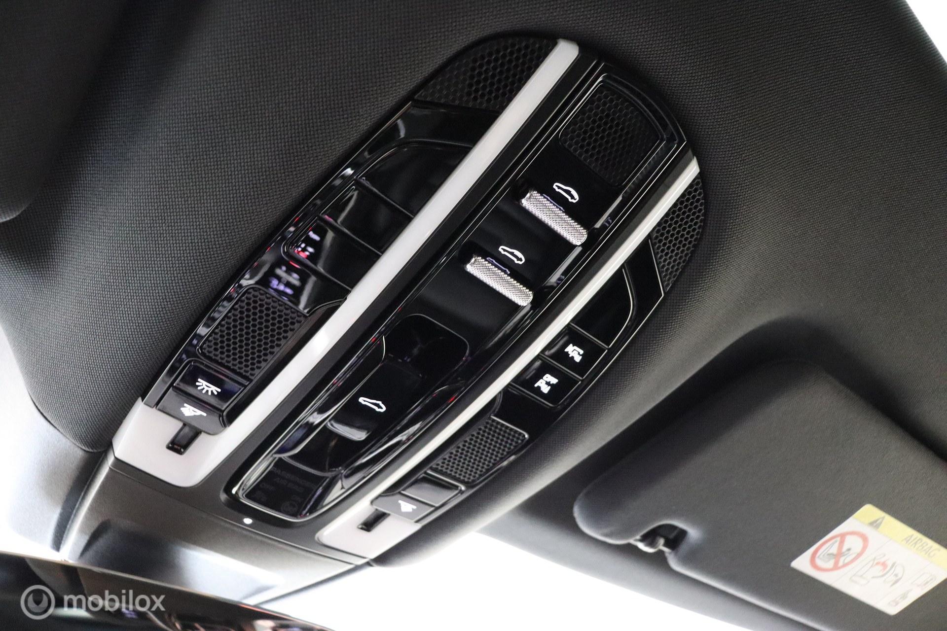 Foto van Porsche Panamera 4 E-hybrid