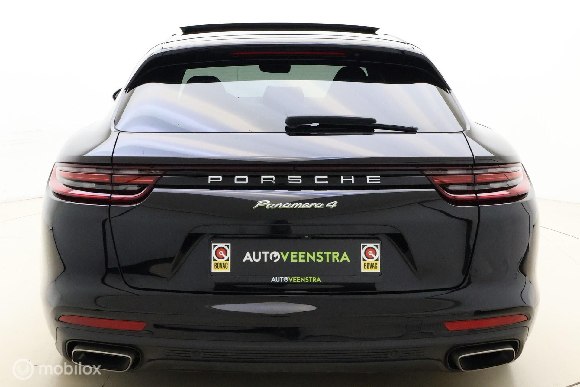 Foto van Porsche Panamera 4 E-hybrid