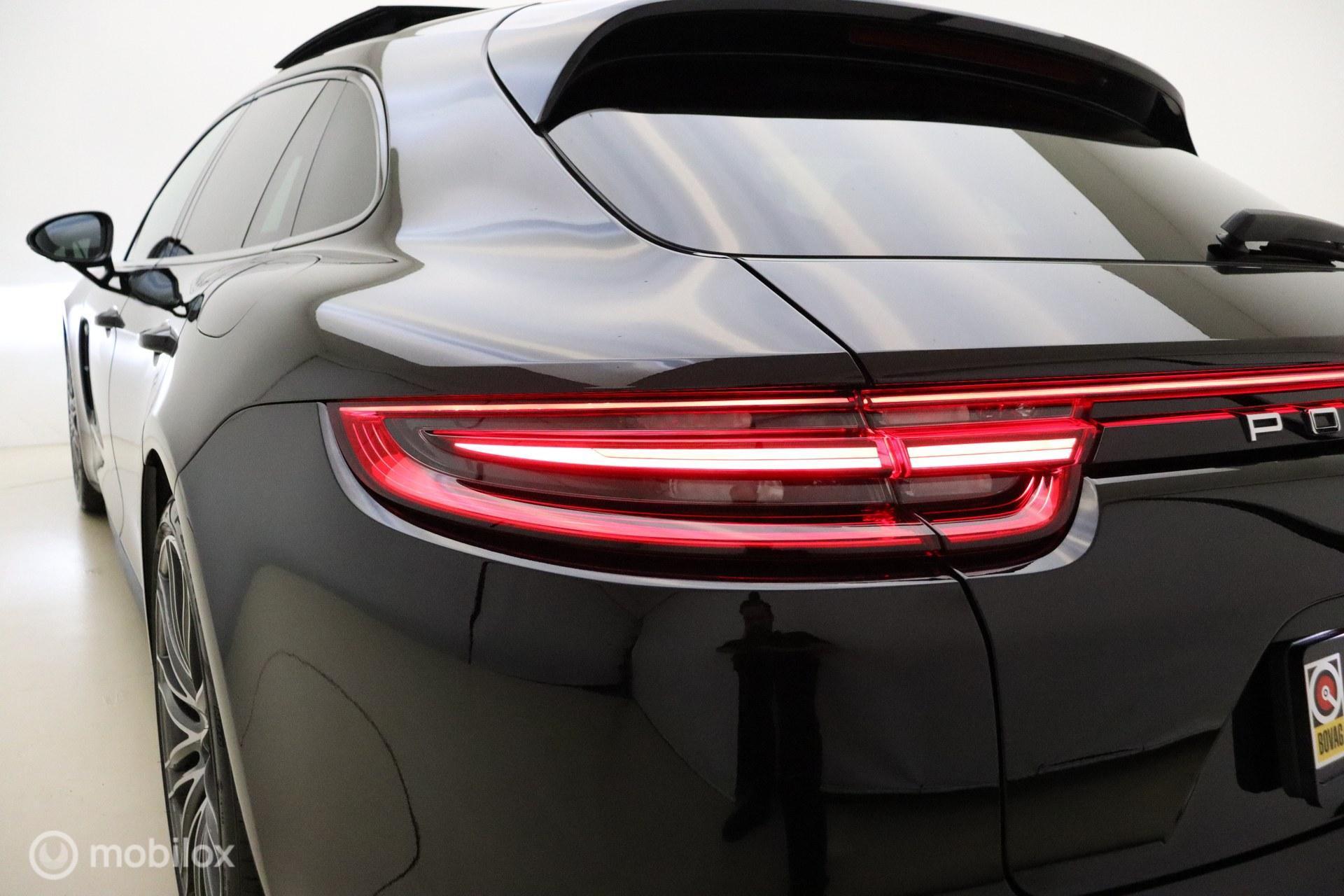 Foto van Porsche Panamera 4 E-hybrid