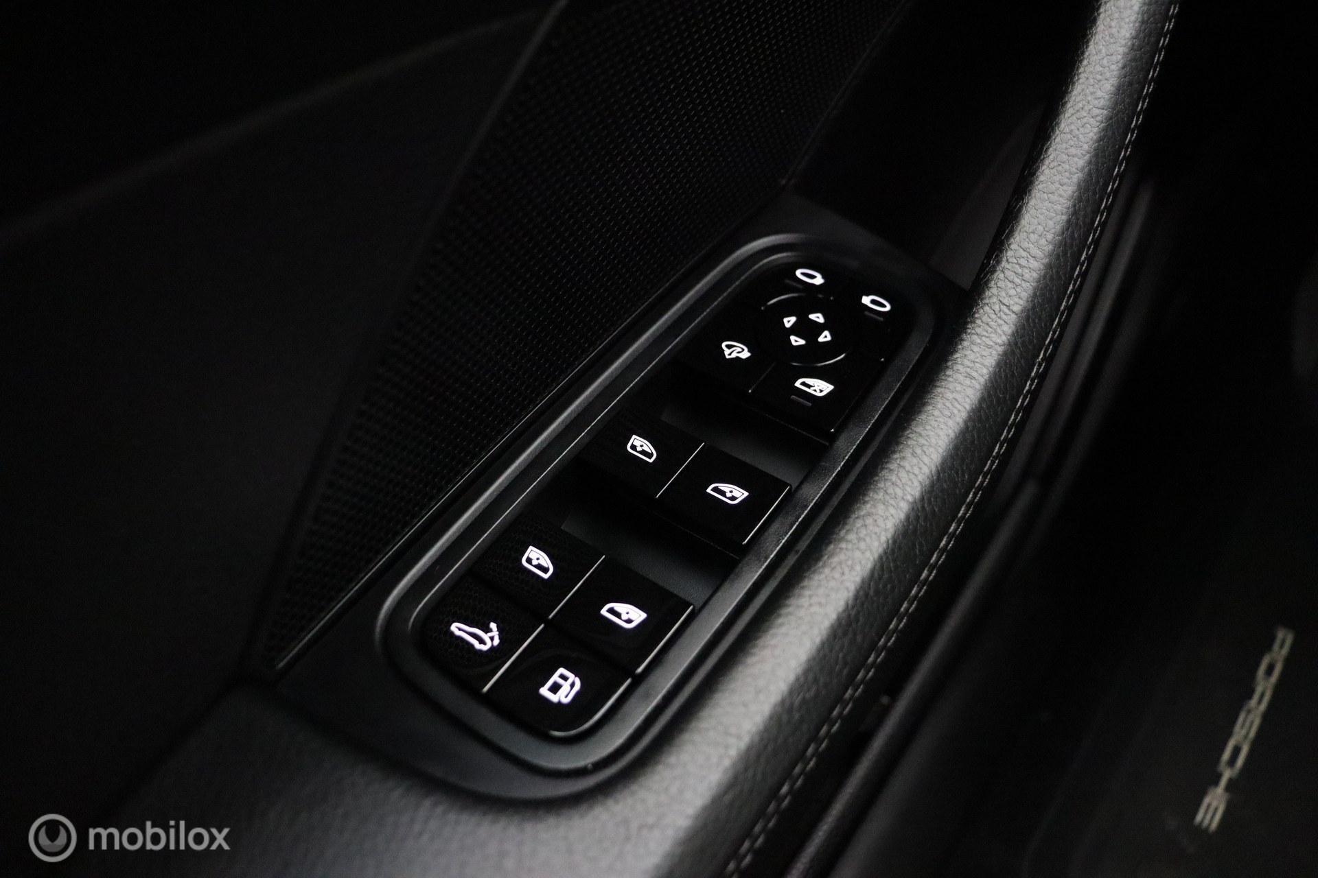 Foto van Porsche Panamera 4 E-hybrid