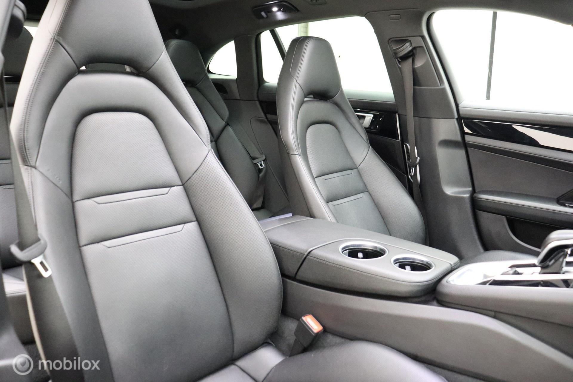 Foto van Porsche Panamera 4 E-hybrid
