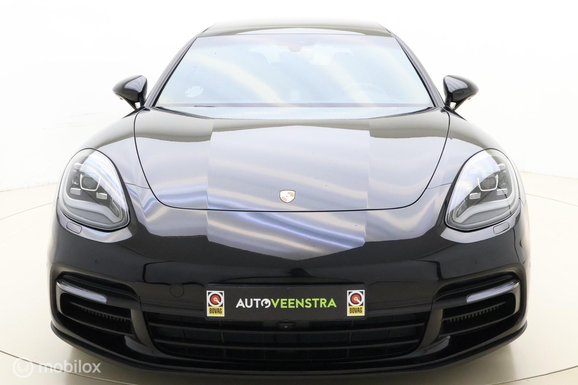 Foto van Porsche Panamera 4 E-hybrid