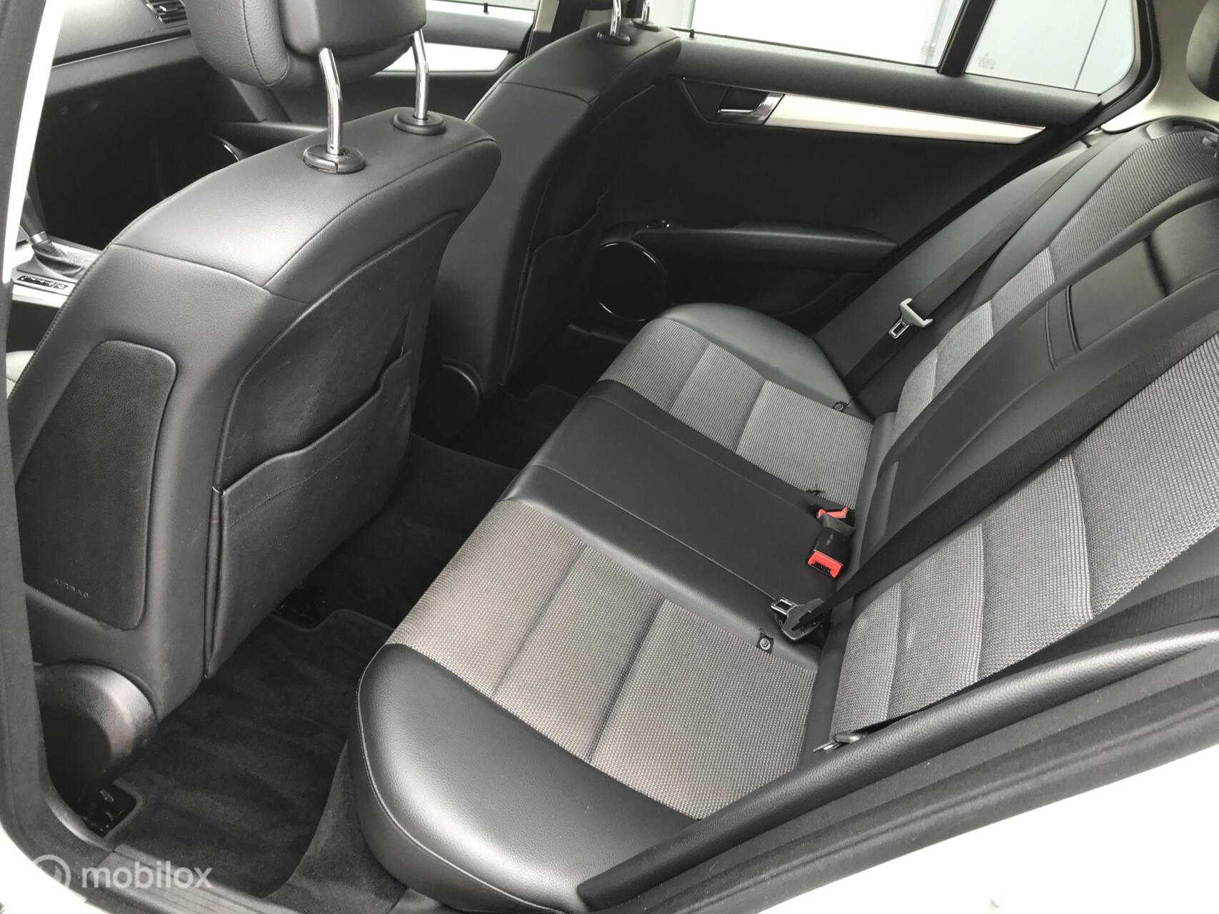 Foto van Mercedes-Benz C 180 Kompressor