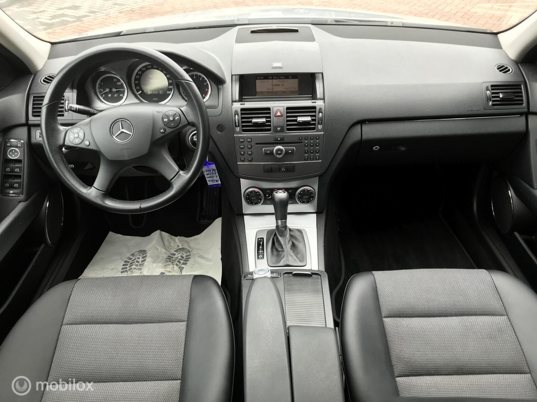 Foto van Mercedes-Benz C 180 Kompressor