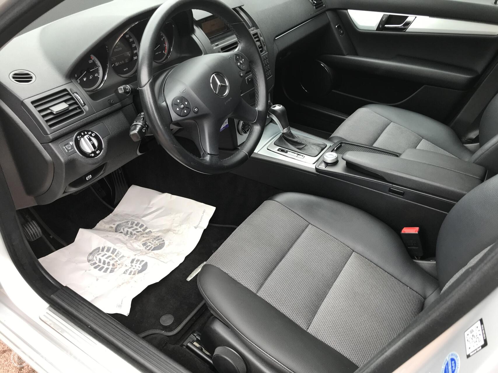 Foto van Mercedes-Benz C 180 Kompressor