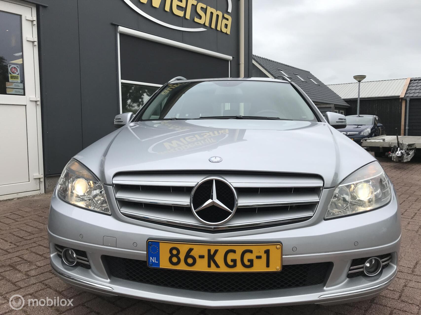 Foto van Mercedes-Benz C 180 Kompressor