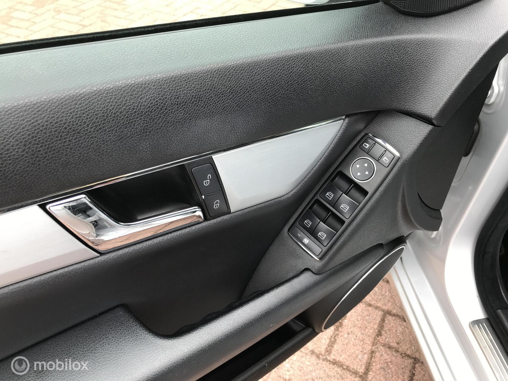 Foto van Mercedes-Benz C 180 Kompressor