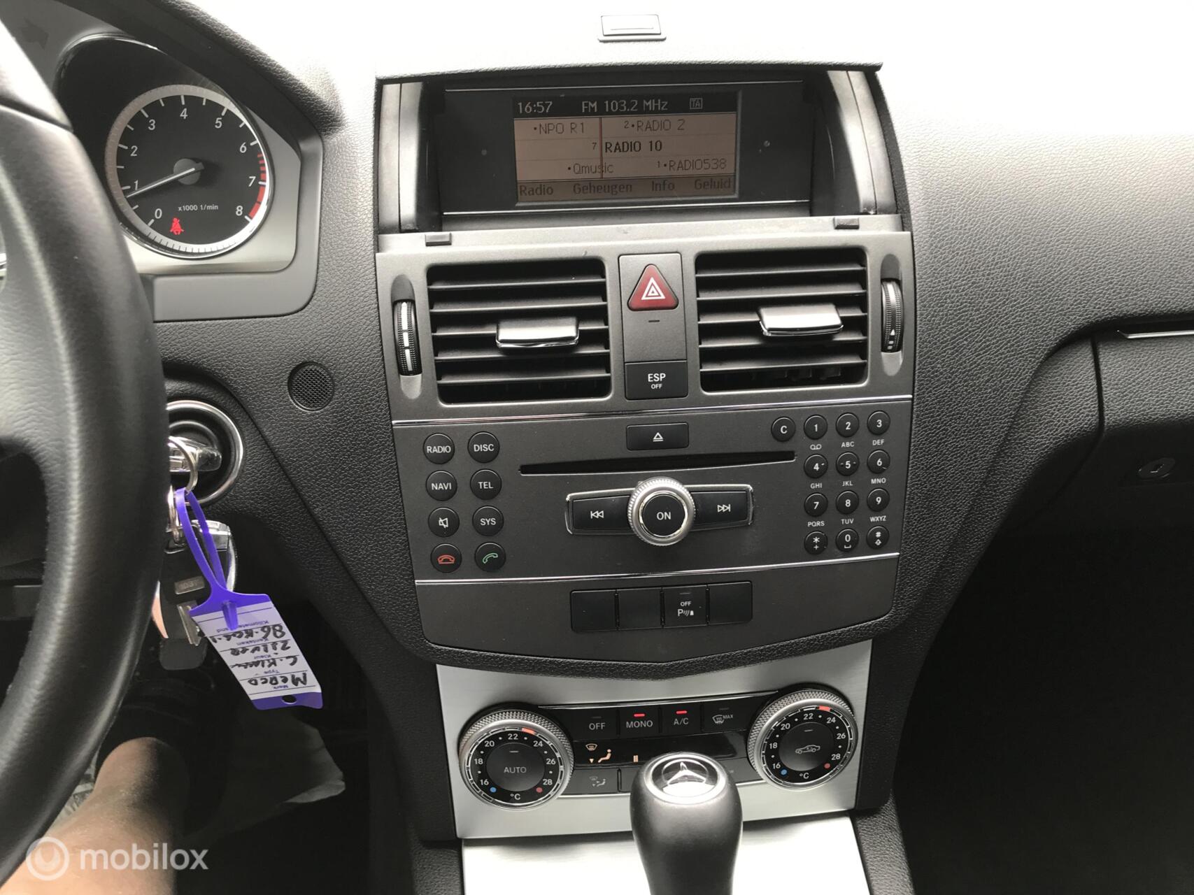 Foto van Mercedes-Benz C 180 Kompressor