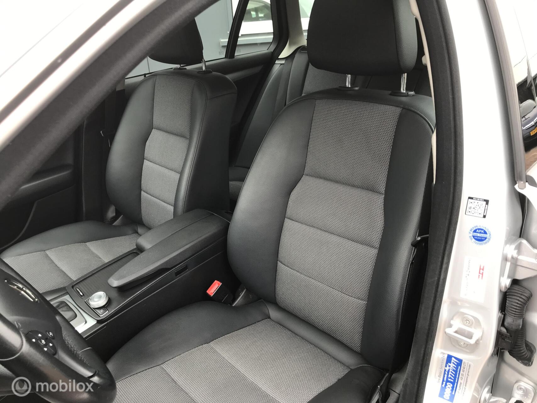 Foto van Mercedes-Benz C 180 Kompressor