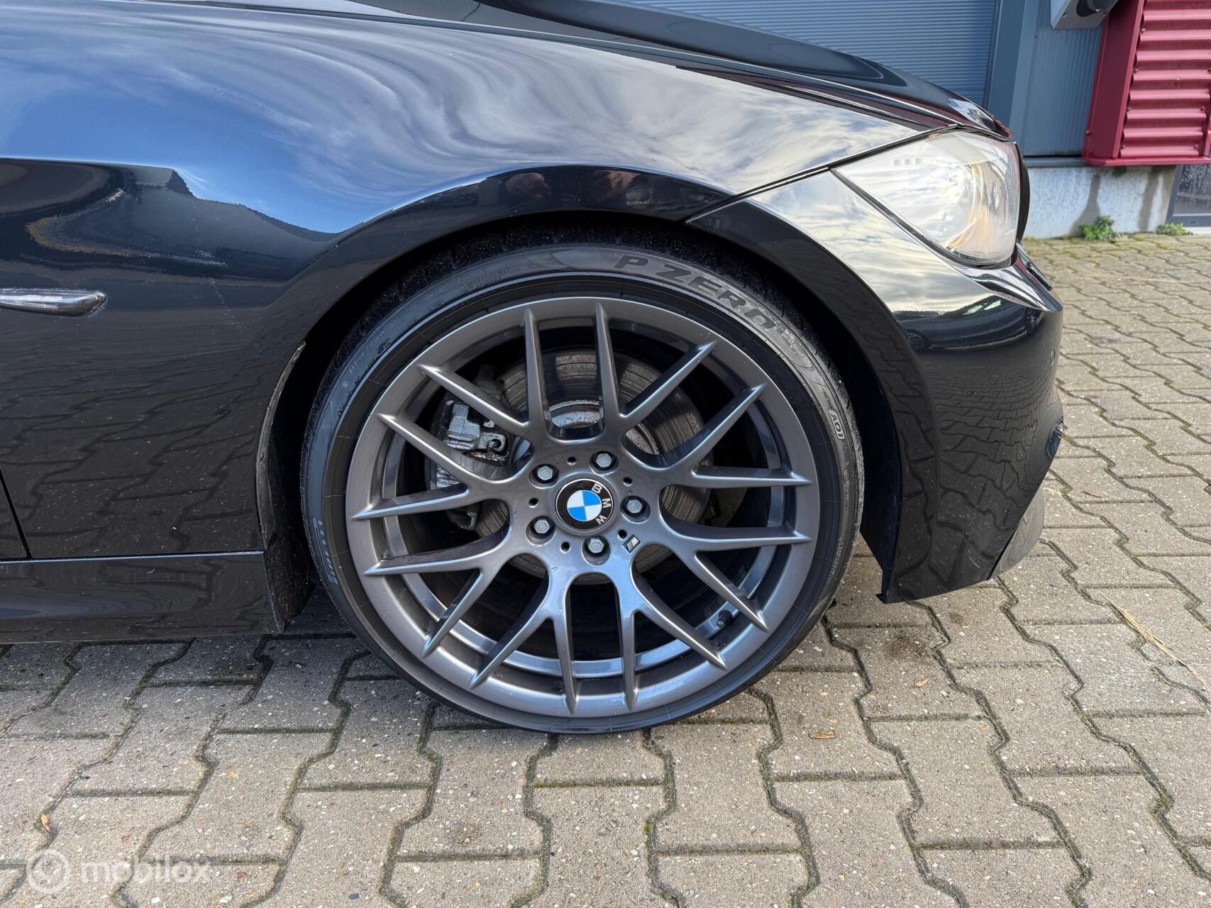 Foto van BMW 330i xDrive