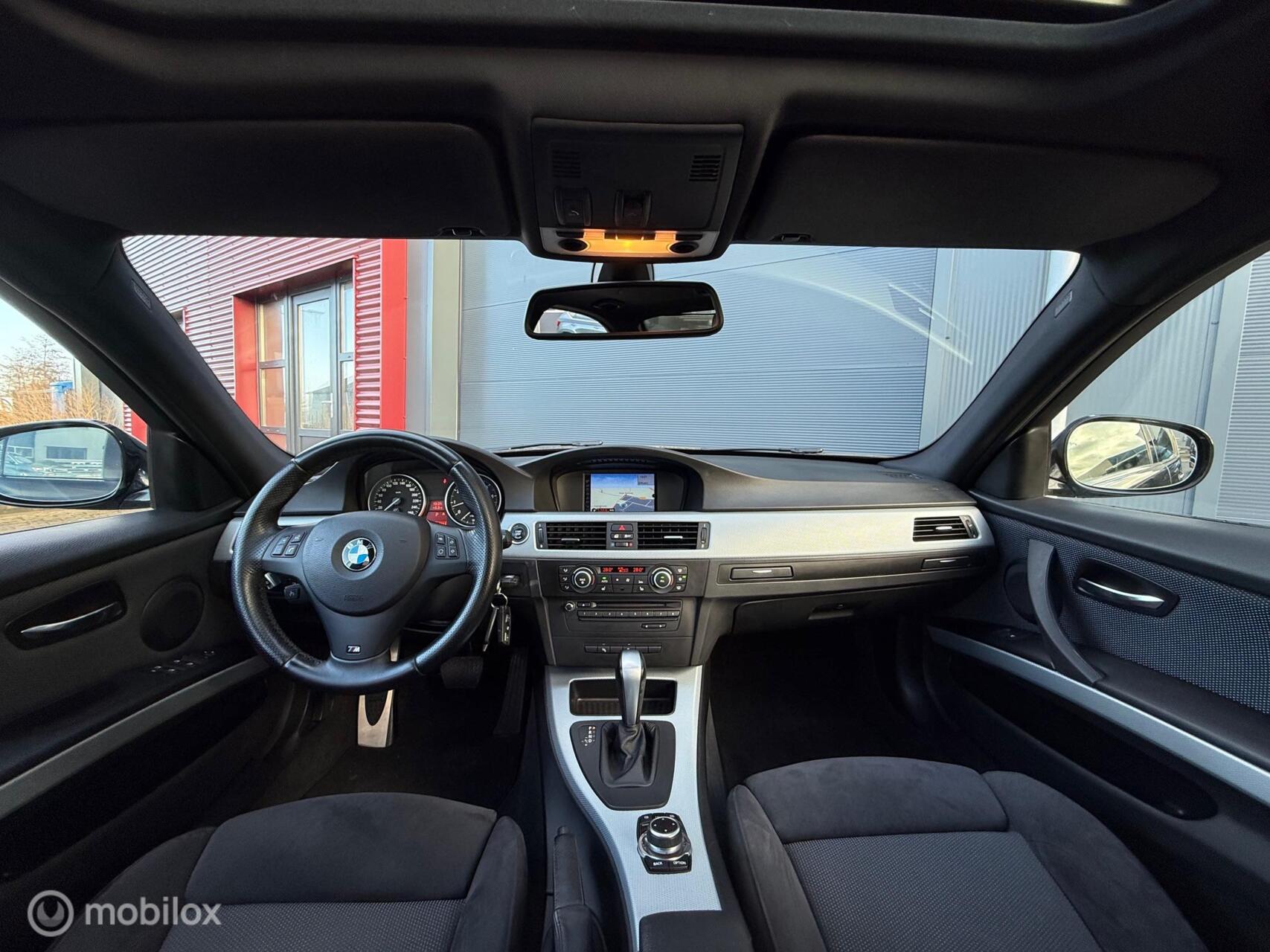Foto van BMW 330i xDrive