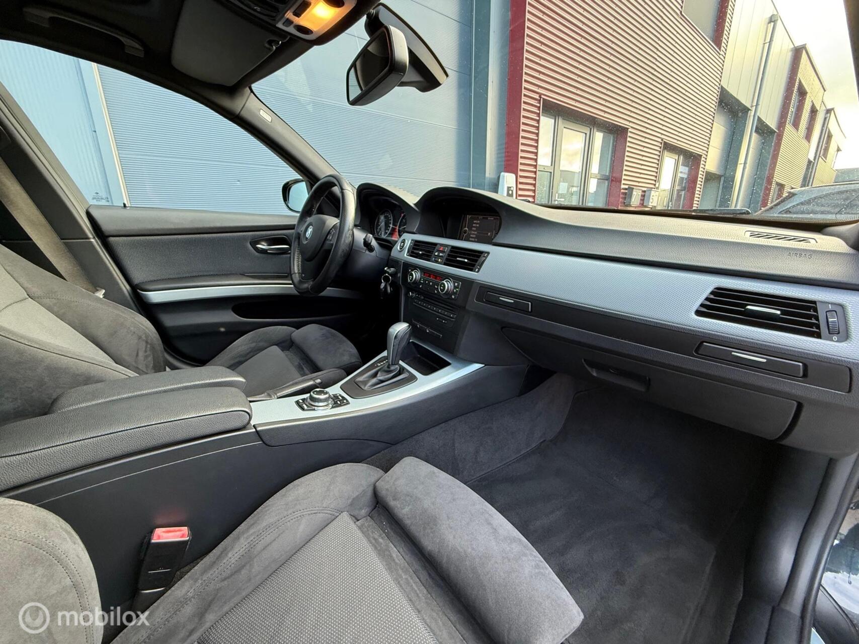 Foto van BMW 330i xDrive