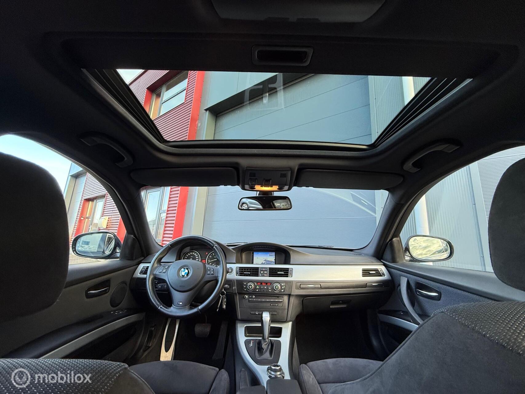 Foto van BMW 330i xDrive