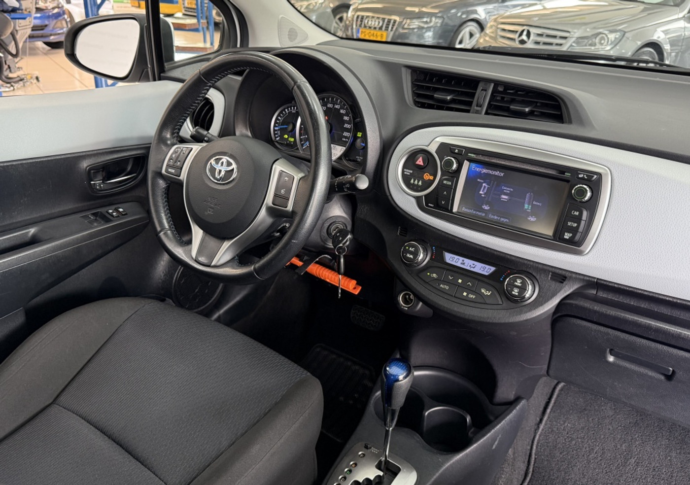 Foto van Toyota Toyota Yaris Hybrid
